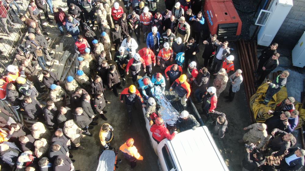 Elazığ’da maden ocağında göçük: 4’üncü işçi de kurtarıldı Elazığ’ın Alacakaya ilçesinde bulunan Bedri Aydın Madencilik’e ait krom madeni