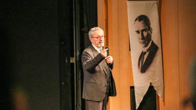 Türkiye’nin hiçbir zaman depremlerden kurtulamayacağını ve depremlerin bitmeyeceğine dikkat çeken