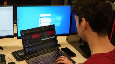 Yapay zekanın korkutan yanlarından biri olan “deepfake” (derin sahte) teknolojisi,