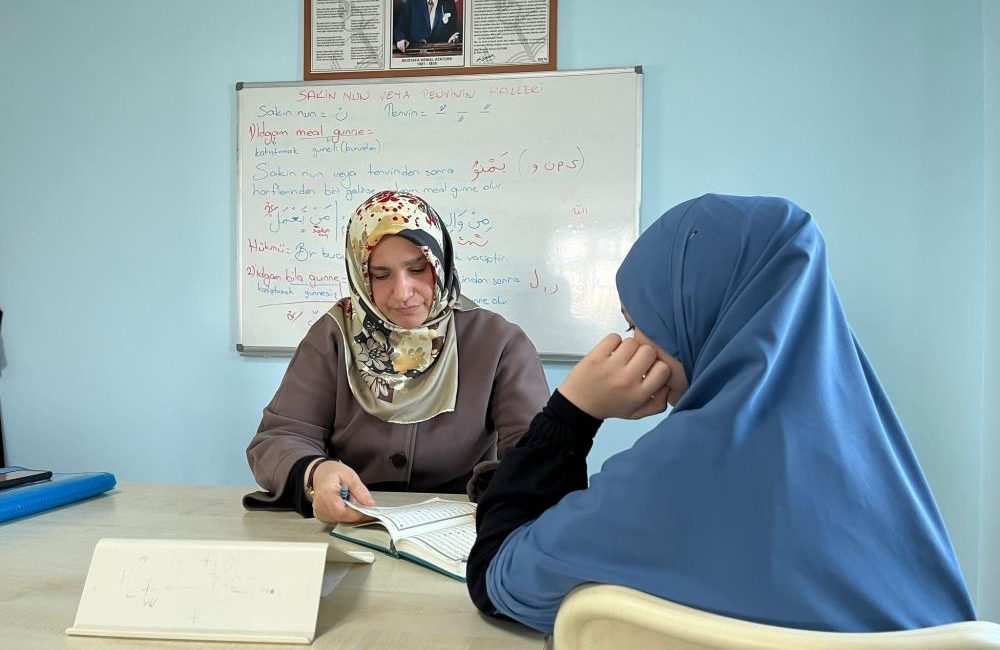 Bandırma’nın Hafızlık Kur’an Kursu tüm bölgeye örnek oluyor Bandırma Müftülüğü’ne bağlı Bereketli Mahallesi Hafızlık, Yatılı Kız Kur’an Kursu,