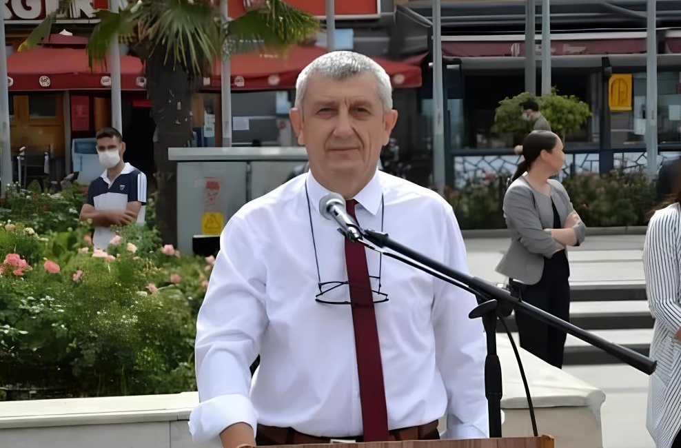 İYİ Parti’nin Bandırma’daki Kurucu İlçe Başkanı Necmi Sert, ilçe başkanlığı