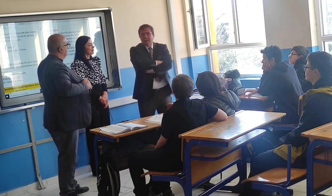 Susurluk İlçe Milli Eğitim Müdürü ve İlçe Milli Eğitim Şube