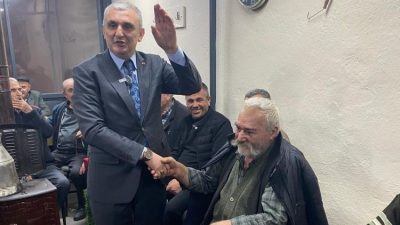 Balıkesir’de Altıeylül Belediye Başkanlığı için adaylığının açıklanmasıyla vatandaşlarla buluşan Hakan