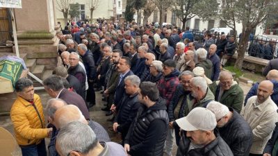 Ayvalık Belediyesi’nin efsanevi bando takımının unutulmaz şefi Ergün Tekincan 88