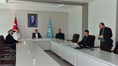Balıkesir Üniversitesi’nde kamuda enerji maliyetlerinin azaltılmasına yönelik çalışmalar hakkında görüşüldü.Balıkesir