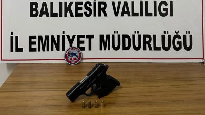 Balıkesir’de şüphelilere yönelik yapılan uygulamada 4 şahıs yakalanarak cezaevine teslim