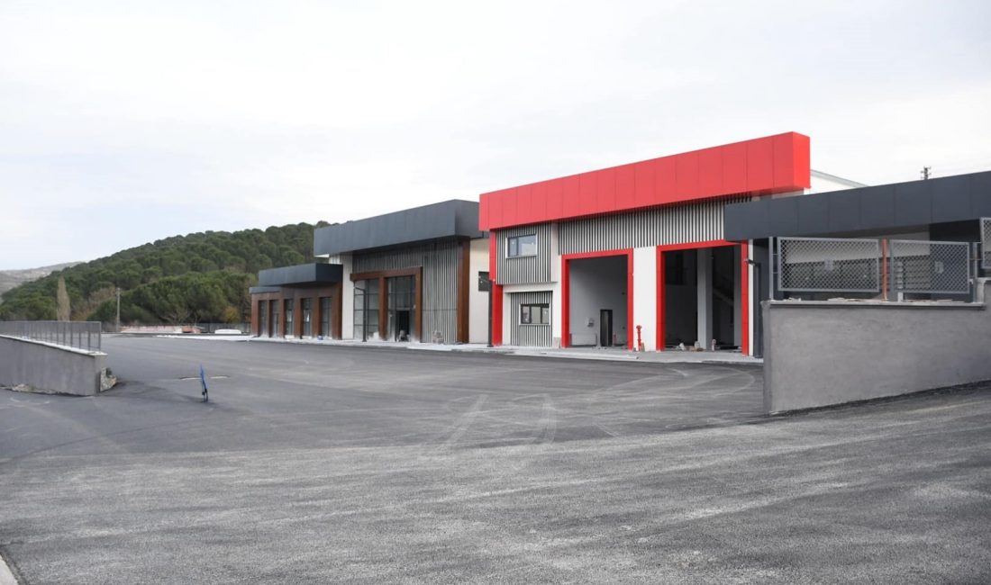 Balya’da yapımı devam eden terminal ve kavşak düzenleme çalışmalarını inceleyen
