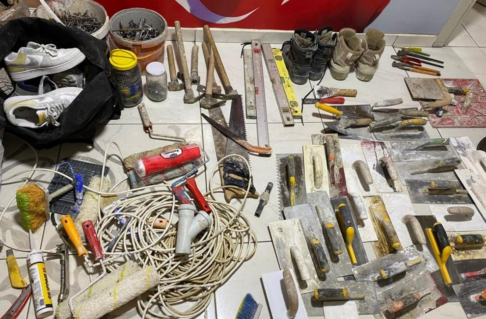 Bandırma’da inşaatlardan hırsızlık yapan şüpheli, polis ekiplerince yakalandı.Edinilen bilgilere göre,