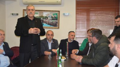 Seçim çalışmaları kapsamında Bandırma Ziraat Odası’nı ziyaret eden AK Parti