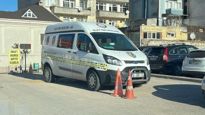 Perşembe gece yarısı Cinçukurunda bulunan Bandırmaspor Otoparkı gişesinin camını kırarak