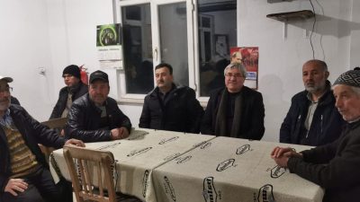 İvrindi Belediye Başkanı Yusuf Cengiz, düzenlenen hayra katılarak vatandaşlar ile