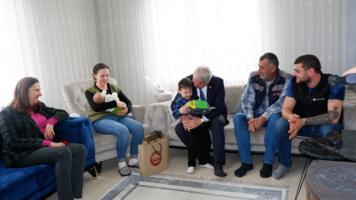 Susurluk Belediye Başkanı Nurettin Güney, Göbel Mahallesi’nde esnaf ve vatandaşları