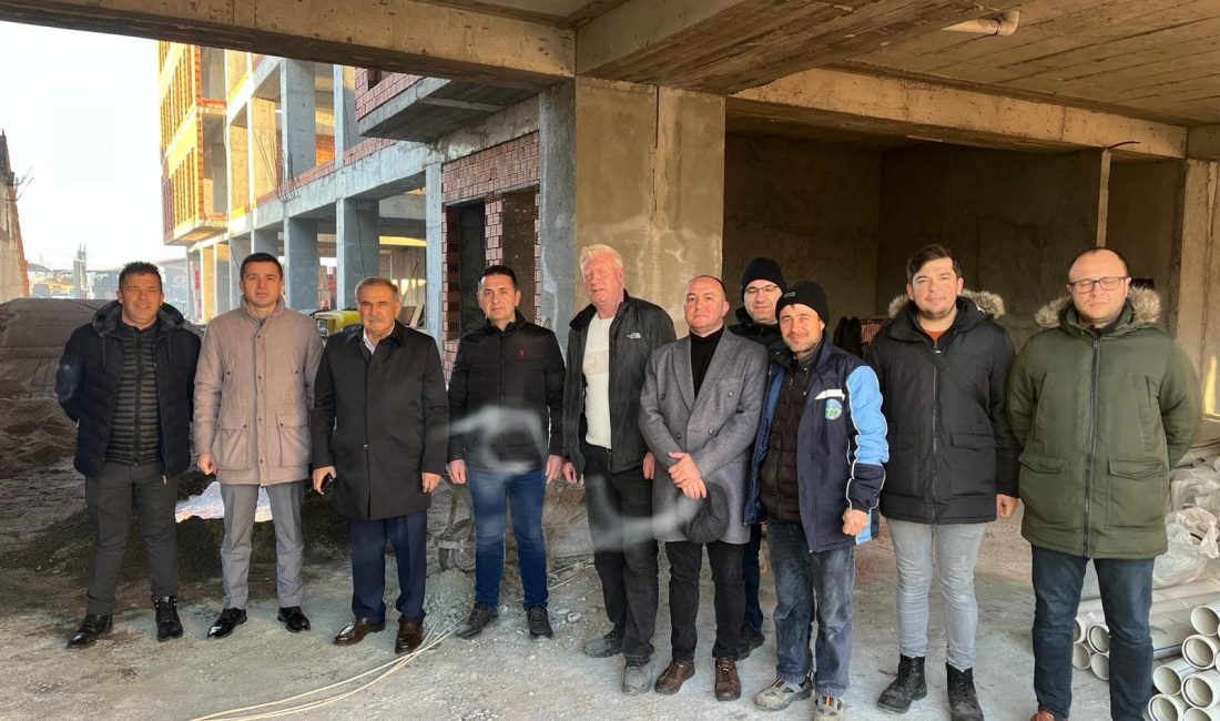 “Belediye hizmet binası” için çalışmalar sürüyor Bigadiç’e kazandırılacak olan yeni belediye hizmet binası için çalışmaların hız