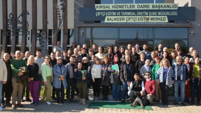 Burhaniye’de, Balıkesir Çiftçi Eğitim Merkezi Müdürlüğünün (BAÇEM) düzenlediği 11. Tıbbı