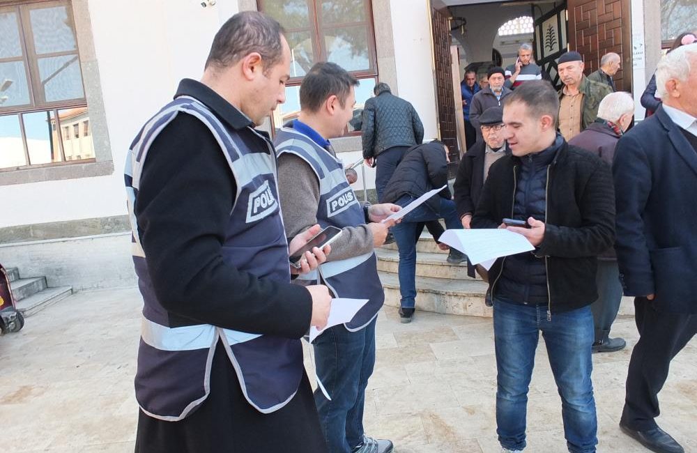 Burhaniye’de, vatandaşın huzuru için yoğun bir çalışma yapan İlçe Emniyet