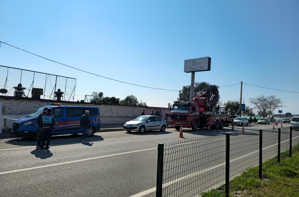 Çanakkale’nin Ayvacık ilçesine bağlı Küçükkuyu beldesinde bulunan bir motel, sözleşmesi