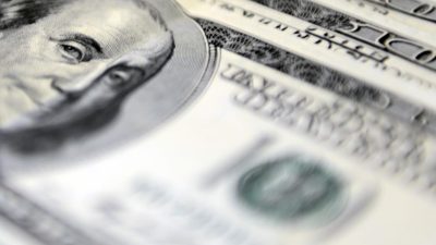 Dolar 31,2240 liradan, euro ise 33,84 liradan güne başladı. İstanbul