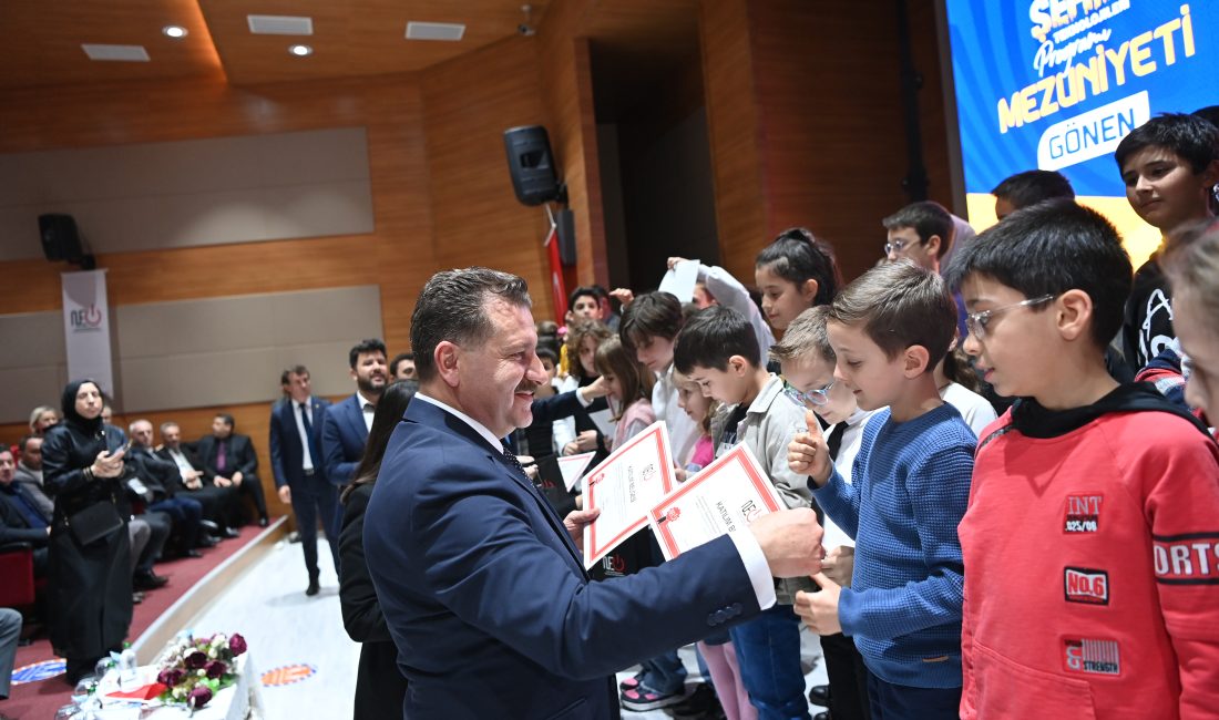 NE10’un genç beyinleri mezun oldu Balıkesir Büyükşehir Belediyesi NE10 Şehir Araştırmaları ve Teknoloji Geliştirme Merkezi,