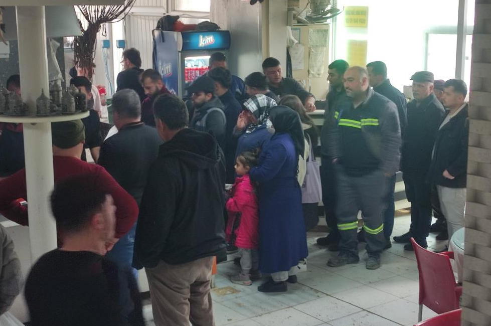 Kahramanmaraş’ta bir lokanta, 6 Şubat depremlerinin yıl dönümü nedeniyle yaklaşık