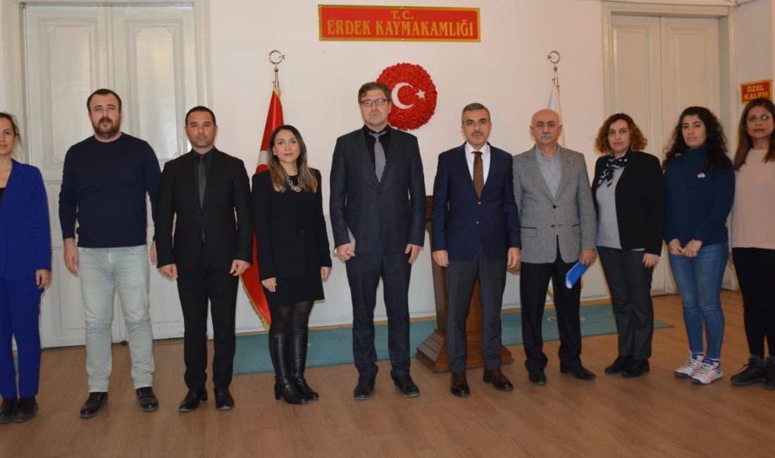 Erdek’te “Su Sporlu Merkezi” çalışmaları hız kazandı Erdek Düzler mevkiinde yapılan “Su Sporlu Merkezi” çalışmaları kapsamında gerçekleştirilen