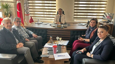 Erdek’te öğrencilerin hayata daha bilinçli kazandırılmasına yönelik konular masaya yatırıldı.Erdek