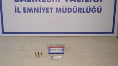 Erdek İlçe Emniyet Müdürlüğü ekipleri, uyuşturucu taciri 2 kişiyi gözaltına
