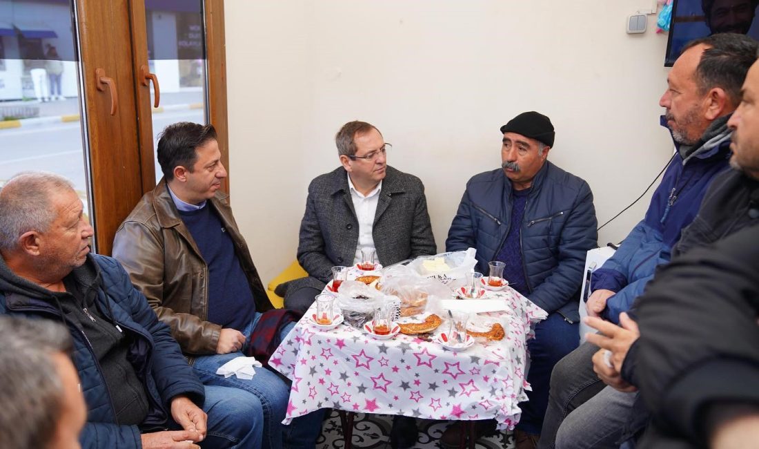 Ergin, taksicilerle aynı sofrada buluştu Ayvalık Belediye Başkanı, sabah kahvaltısında taksicilerin sofrasına misafir oldu. Taksicilerle