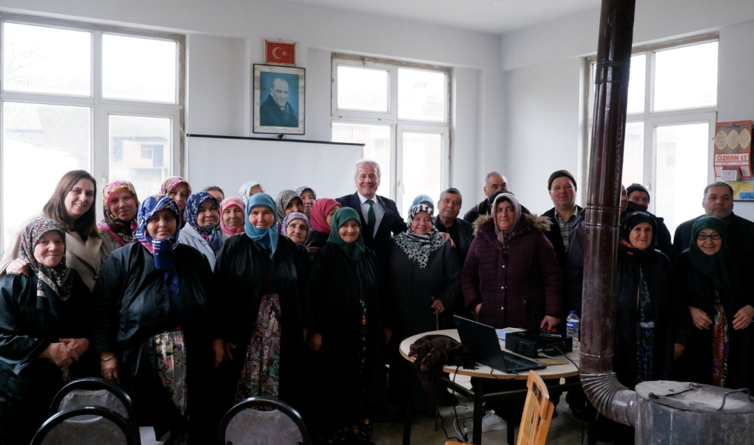 Güney, Kirazköylüleri dinledi Susurluk Belediye Başkanı Nurettin Güney, “Belediye Burada” projesi kapsamında Kirazköy