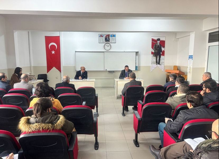 Havran’da eğitim yılının 2’nci dönemi için projeler görüşüldü Havran’da 2023-2024 eğitim ve öğretim yılının 2’nci döneminde yapılacak çalışmalar