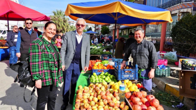 Erdek Belediye Başkanı, Pazarcı esnafını ziyaret ederek istek ve sorunlarını