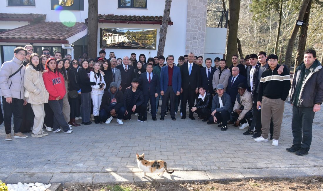 Oğurlu, TÖMER öğrencileriyle buluştu BAÜN Rektörü Oğurlu, TÖMER öğrencileriyle kahvaltı programında bir araya gelerek