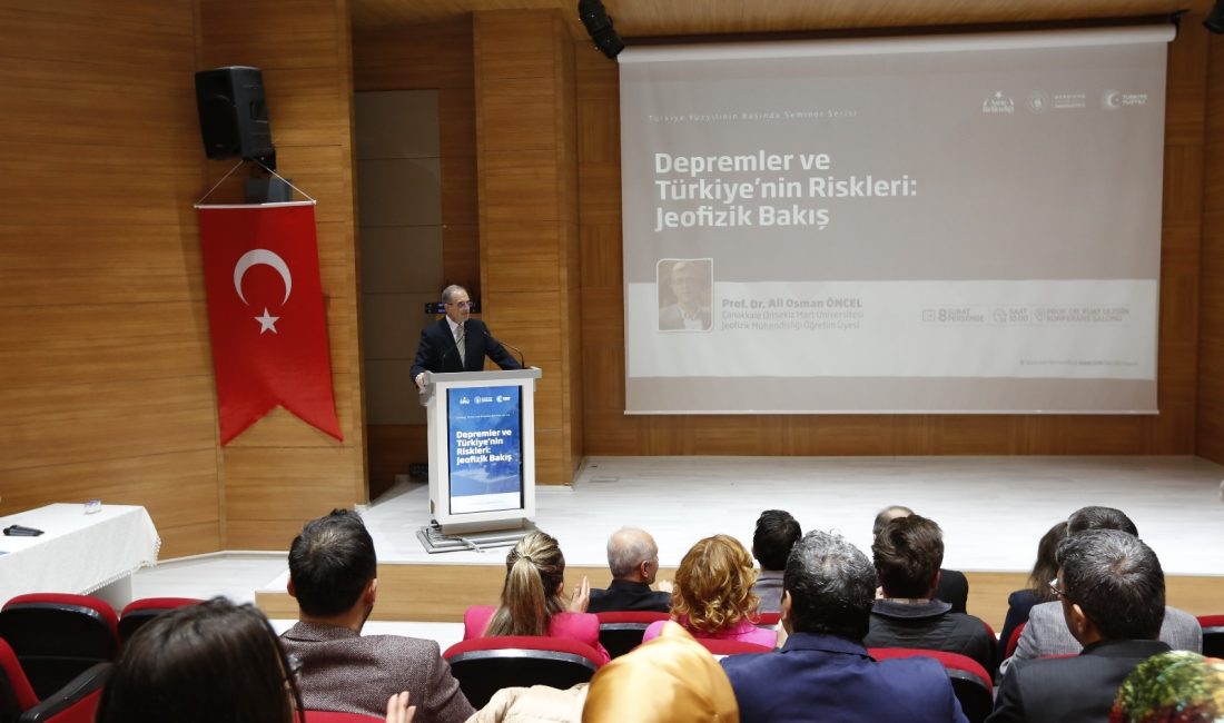 Deprem uzmanı uyardı: “Yapı denetimleri zemin konusunda yetersiz” BANÜ’de deprem bilinci kazandırmak amacıyla “Depremler ve Türkiye’nin Riskleri: Jeofizik
