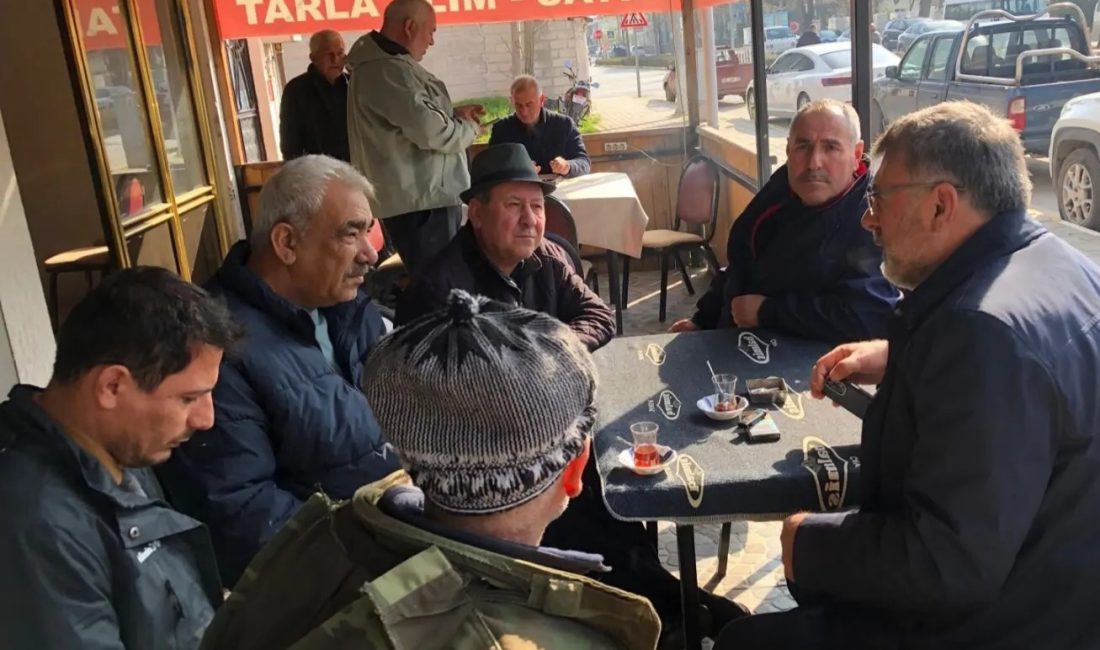 Başkan Cankul Kepsut’ta sahada Kepsut Belediye Başkanı İsmail Cankul, Kepsut’ta saha çalışmaları kapsamında esnaf