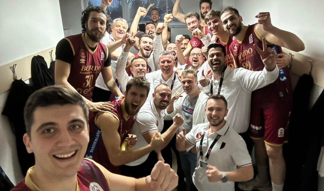Bordo BK, Tekirdağ’da parkenin tozunu attırdı TB2L’nin 13’üncü haftasında Tekirdağ’da Çorlu Belediyesi ile mücadele eden Bordo