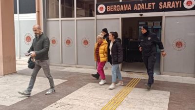 İzmir’in Bergama ilçesinde fuhuş yaptırıldığı tespit edilen bir adrese polis