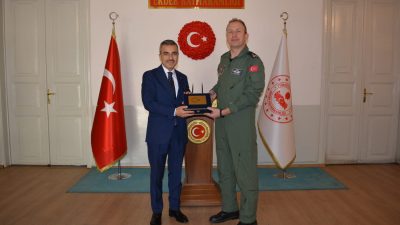 Erdek Kaymakamı Atakan Atasoy, Balıkesir Cumhuriyet Başsavcısı ve Bandırma Garnizon