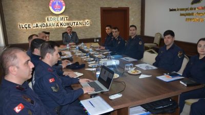 Edremit İlçe Jandarma Komutanlığı Asayiş Değerlendirme Toplantısı, Edremit Kaymakamı Ahmet