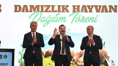 Kırsalda büyük bir kalkınma hamlesine öncülük eden Balıkesir Büyükşehir Belediye