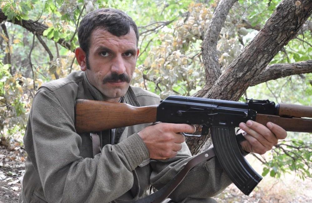 MİT, terör örgütü PKK/YPG’nin sözde sorumlusunu etkisiz hale getirdi Milli İstihbarat Teşkilatı (MİT), PKK/YPG’nin sözde sorumlularından Renas Amed kod