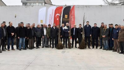Manyas’ta üreticilere destek olmak amacıyla hazırlanan proje kapsamında 5 bin