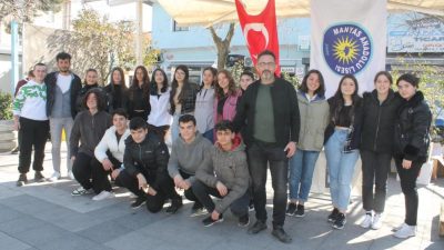 Manyas Anadolu Lisesi depremzede vatandaşları unutmayarak onlar için bir sosyal