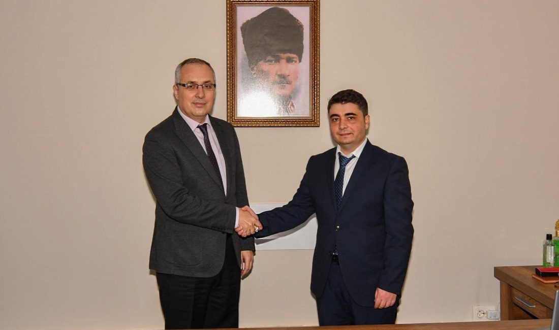 Balıkesir Orman Bölge Müdürü Kemal Kayıran, göreve yeni atanan Edremit