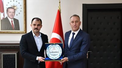 Kepsut Kaymakamı, Balıkesir Gençlik ve Spor İl Müdürü’nü makamında ağırladı.Balıkesir