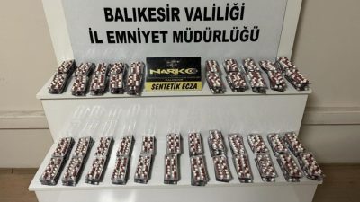 Balıkesir’de polis ekiplerinin durdurdukları araçta 2 bin 767 adet sentetik