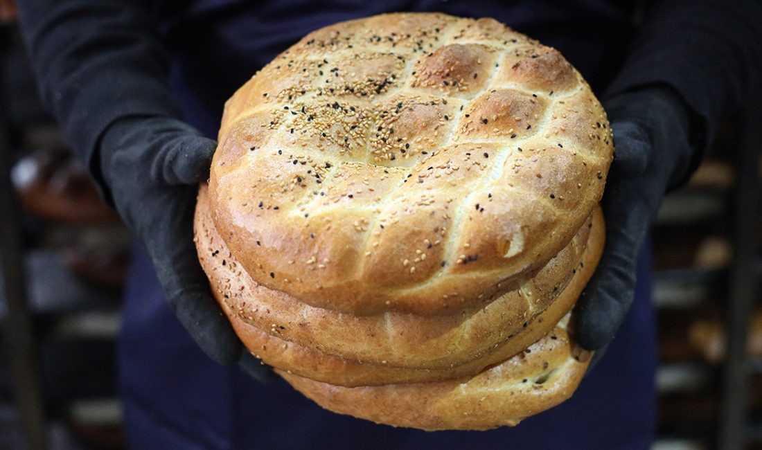 Ankara’da 250 gram Ramazan pidesinin fiyatı 15 lira olarak belirlendi.