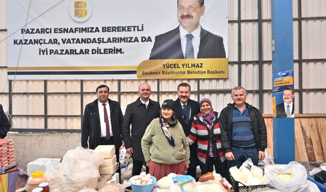 Balıkesir Büyükşehir Belediye Başkanı Yücel Yılmaz, Savaştepe’de büyük bir ilgi
