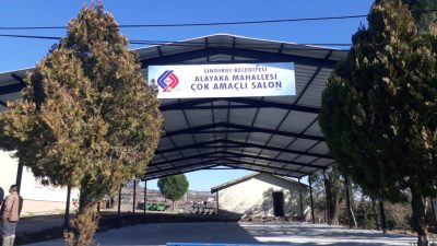 Sındırgı Belediyesi tarafından Alayaka Mahallesi’nde yapımı süren çok amaçlı salon
