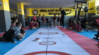 Susurluk Belediyesi Spor Müdürlüğü, çocukları farklı spor branşları ile bir