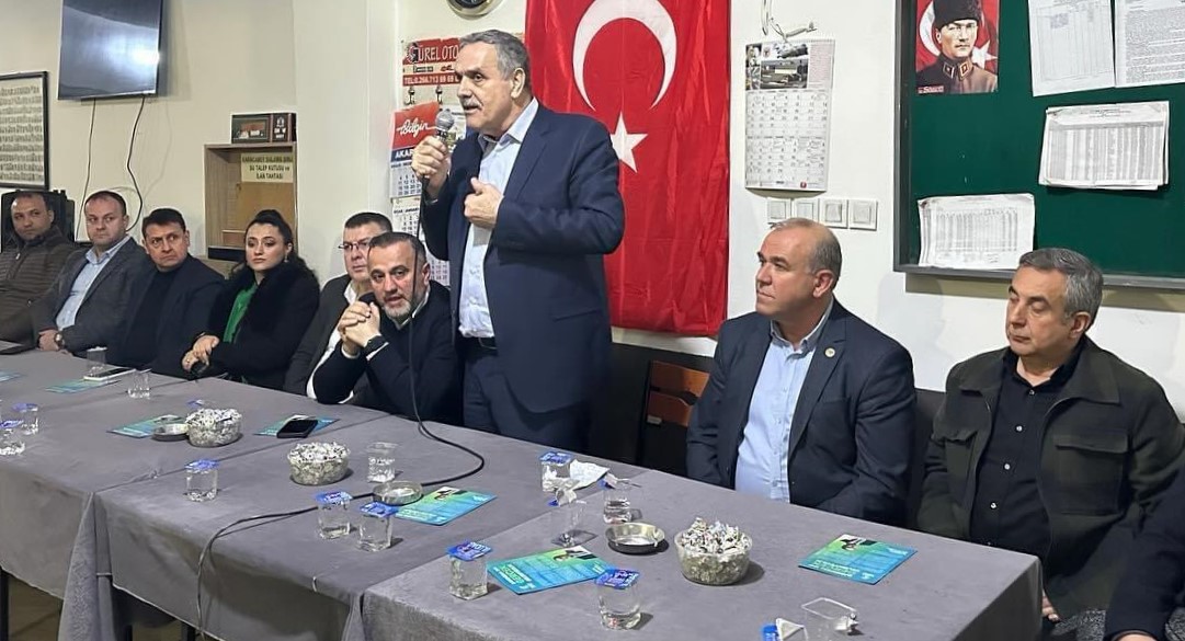 Öztaylan: “Toplumun sesine kulak vererek ilerliyoruz” Yerel seçimlerden önce saha çalışması gerçekleştiren AK Parti Bandırma Belediye