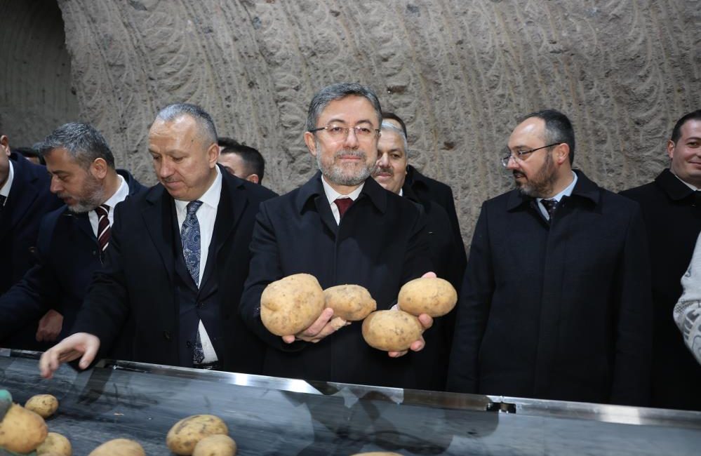 “Türkiye’nin gıda arz güvenliği ile alakalı bir sorunu yoktur” Tarım ve Orman Bakanı İbrahim Yumaklı, “Türkiye’nin gıda arz güvenliği